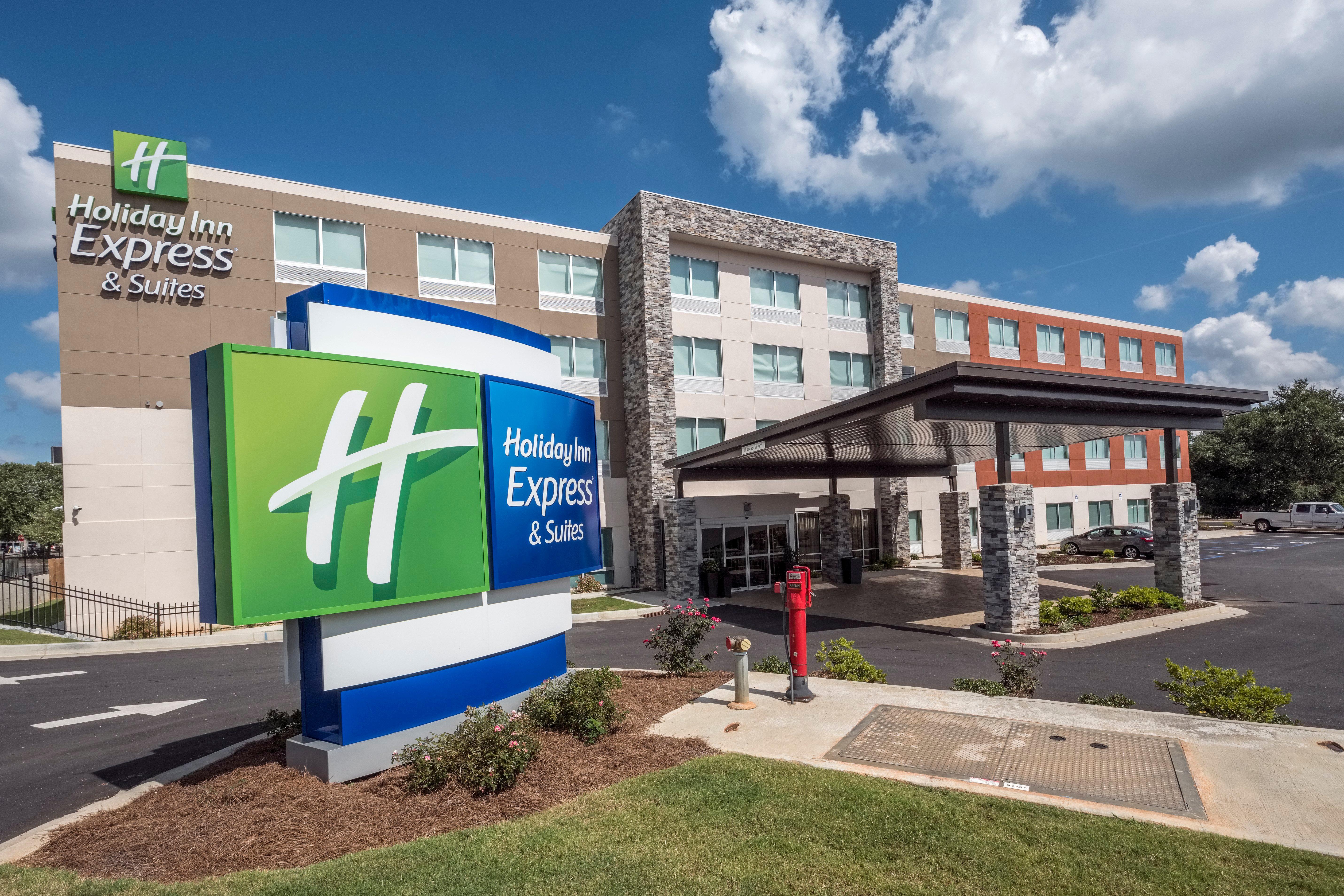 Holiday Inn Express & Suites - Commerce By Ihg Exterior foto